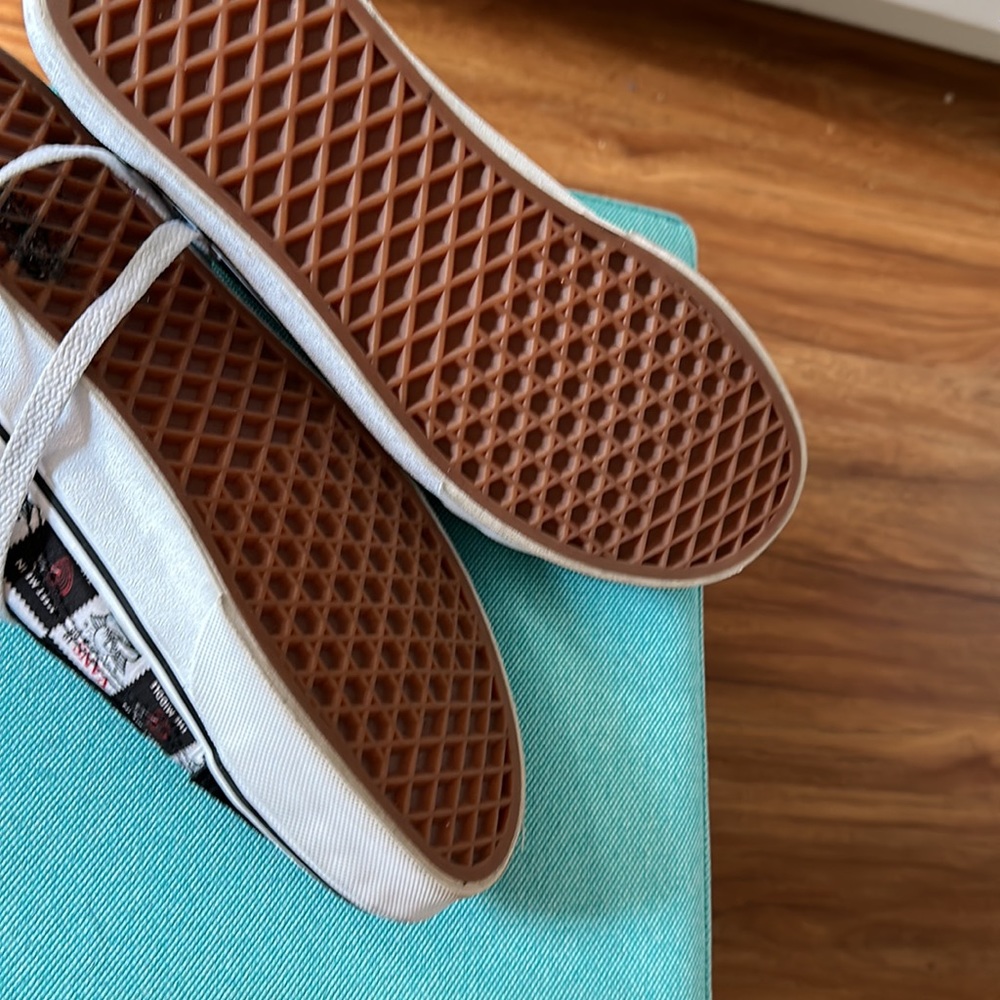 Vans Love Notes Sneakers EUC - Picture 3 of 4